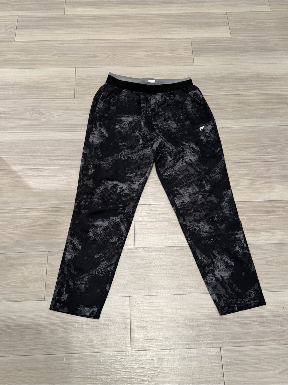 Fabletics Fundamental Pants Mens Size small